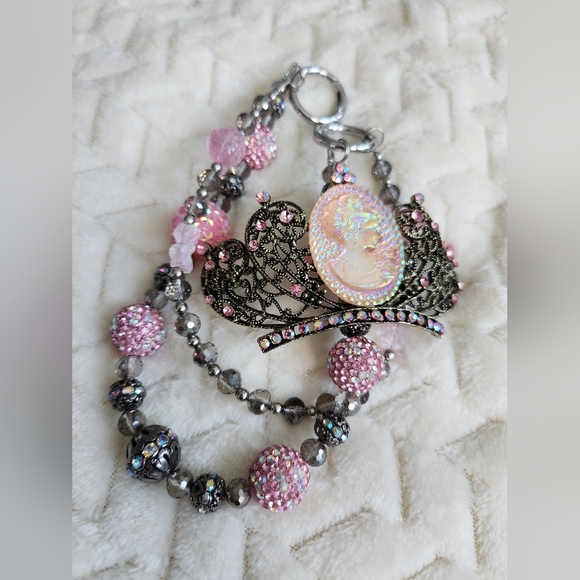 Elegant Pink and Silver Queens Crown Beaded 2 Chain Bag Charm Chain - Picture 9 of 9